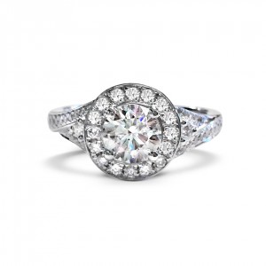 A 0.82 carat diamond mounted in 18k white gold with G VS quality diamonds